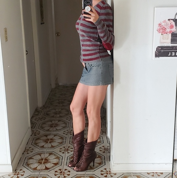 COPY - Guess Jeans Mini Skirt - Picture 3 of 6